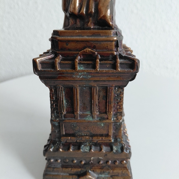 Bronze Statue of Liberty Figurine - Picture 3 of 15